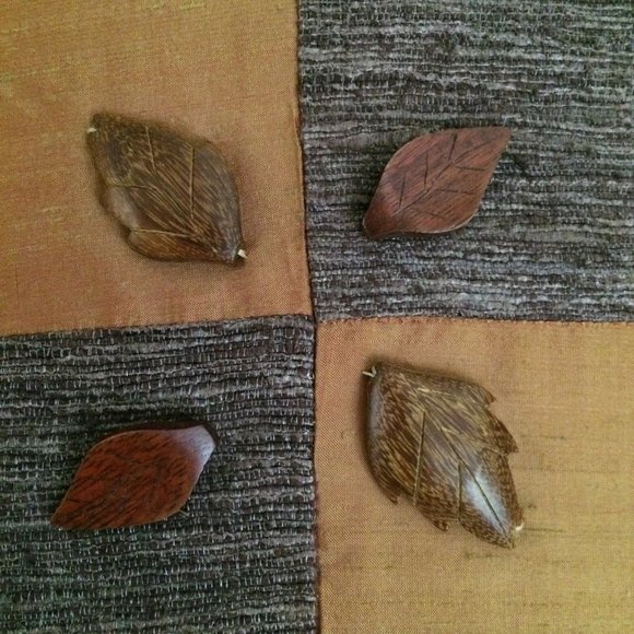 Ethan Allen Accent Pillow *SOLD* - Picture 3 of 7